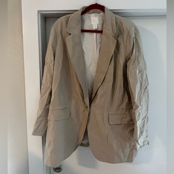 Beige blazer - Picture 1 of 2